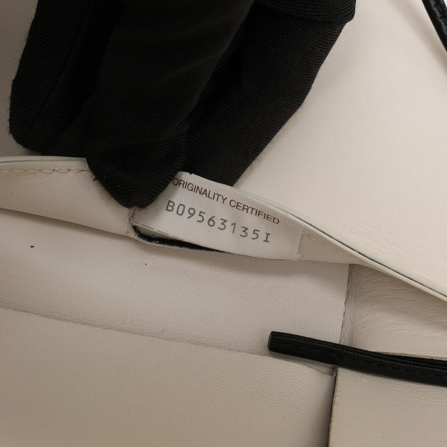 Bottega Veneta The Arco Maxi Intrecciato Large Leather Handbag in Black