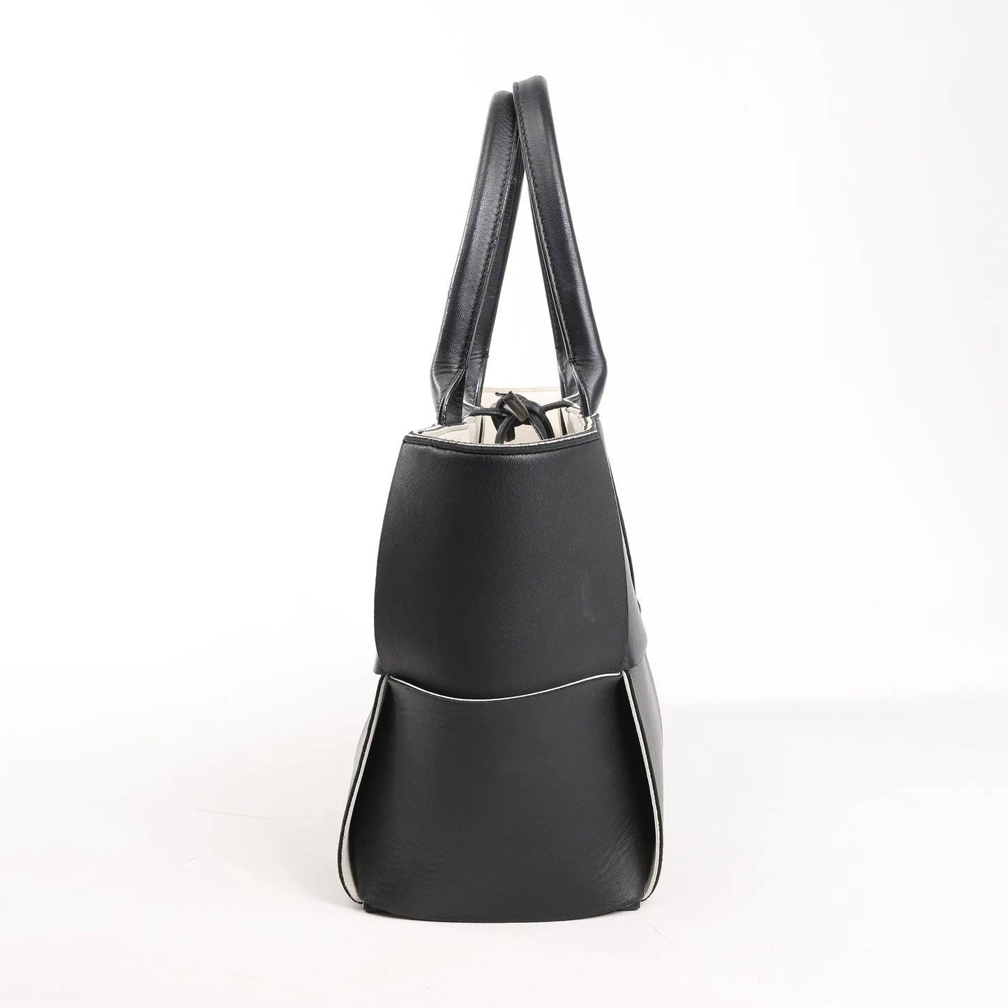 Bottega Veneta The Arco Maxi Intrecciato Leather Handbag in Black