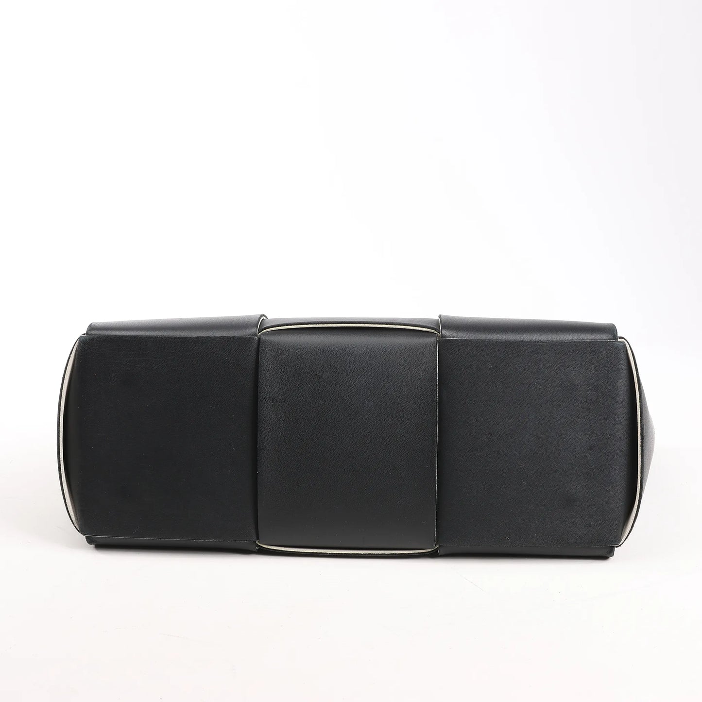 Bottega Veneta The Arco Maxi Intrecciato Leather Handbag in Black