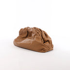 Bolso bandolera mini The Pouch de cuero Bottega Veneta en marrón