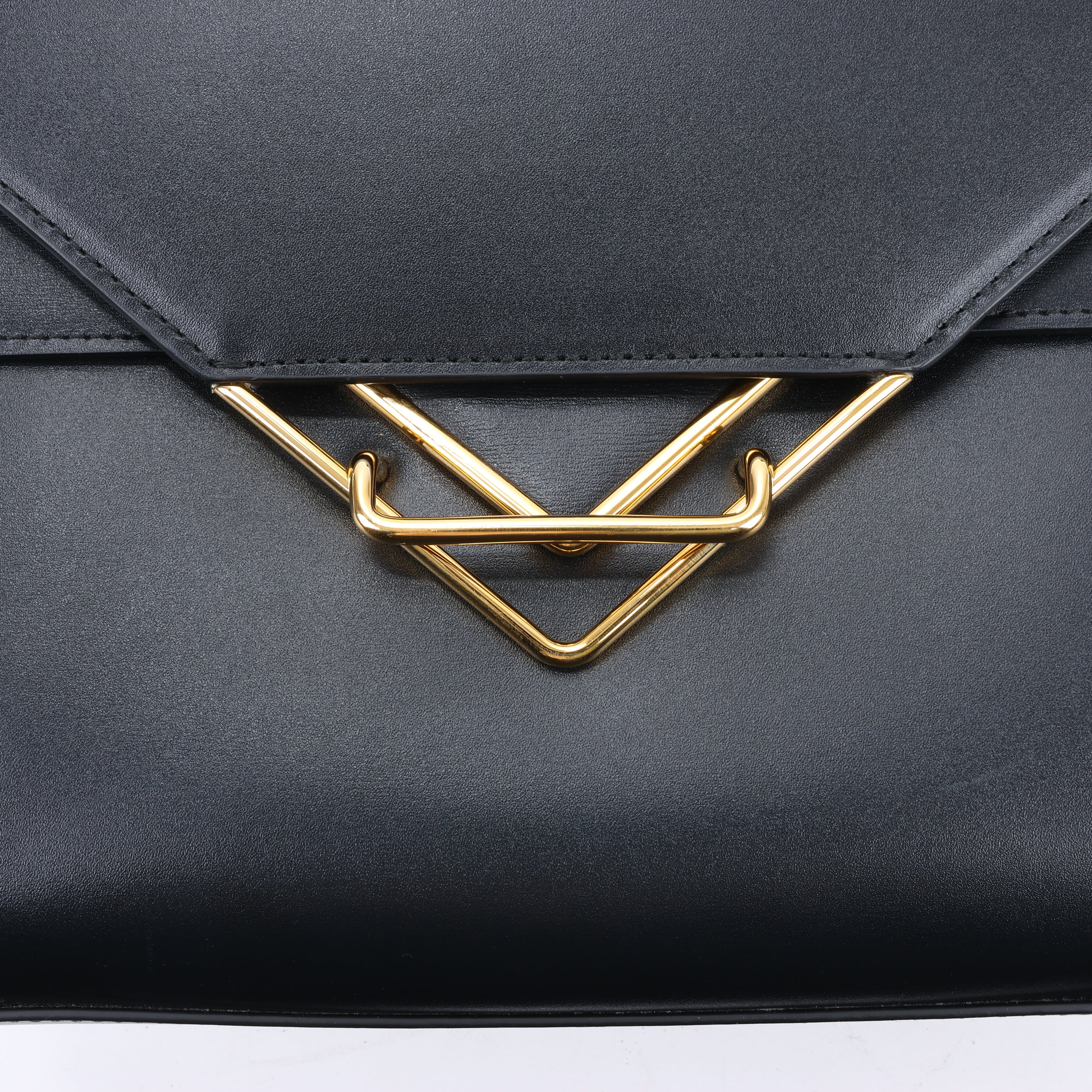 Bottega Veneta Box Calfskin Nappa Clip Shoulder Bag in Black