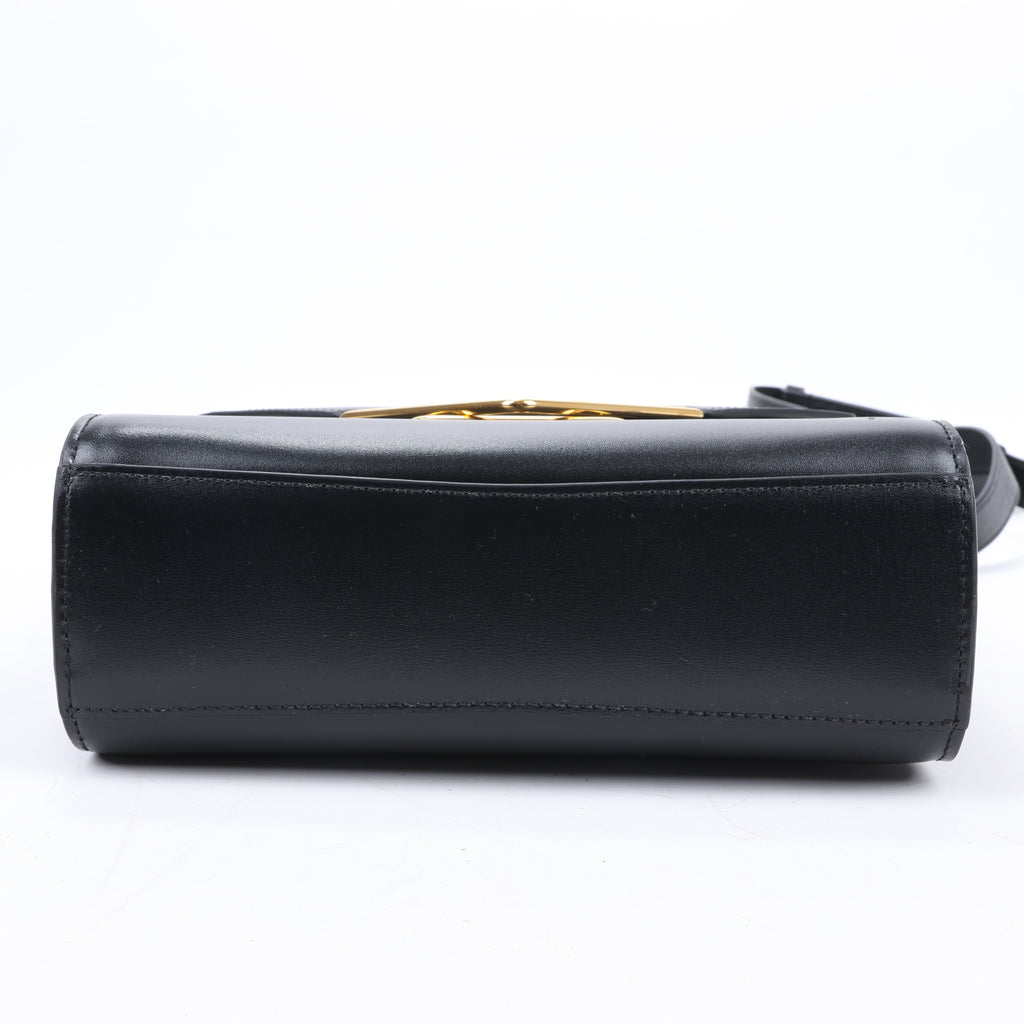 Bottega Veneta Box Calfskin Nappa Clip Shoulder Bag in Black