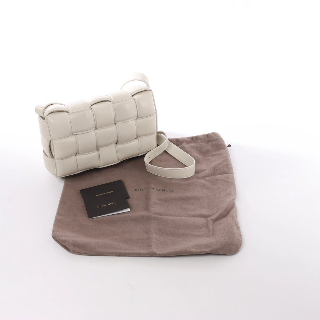 Bolso de hombro de cuero Intrecciato Bottega Veneta en rosa
