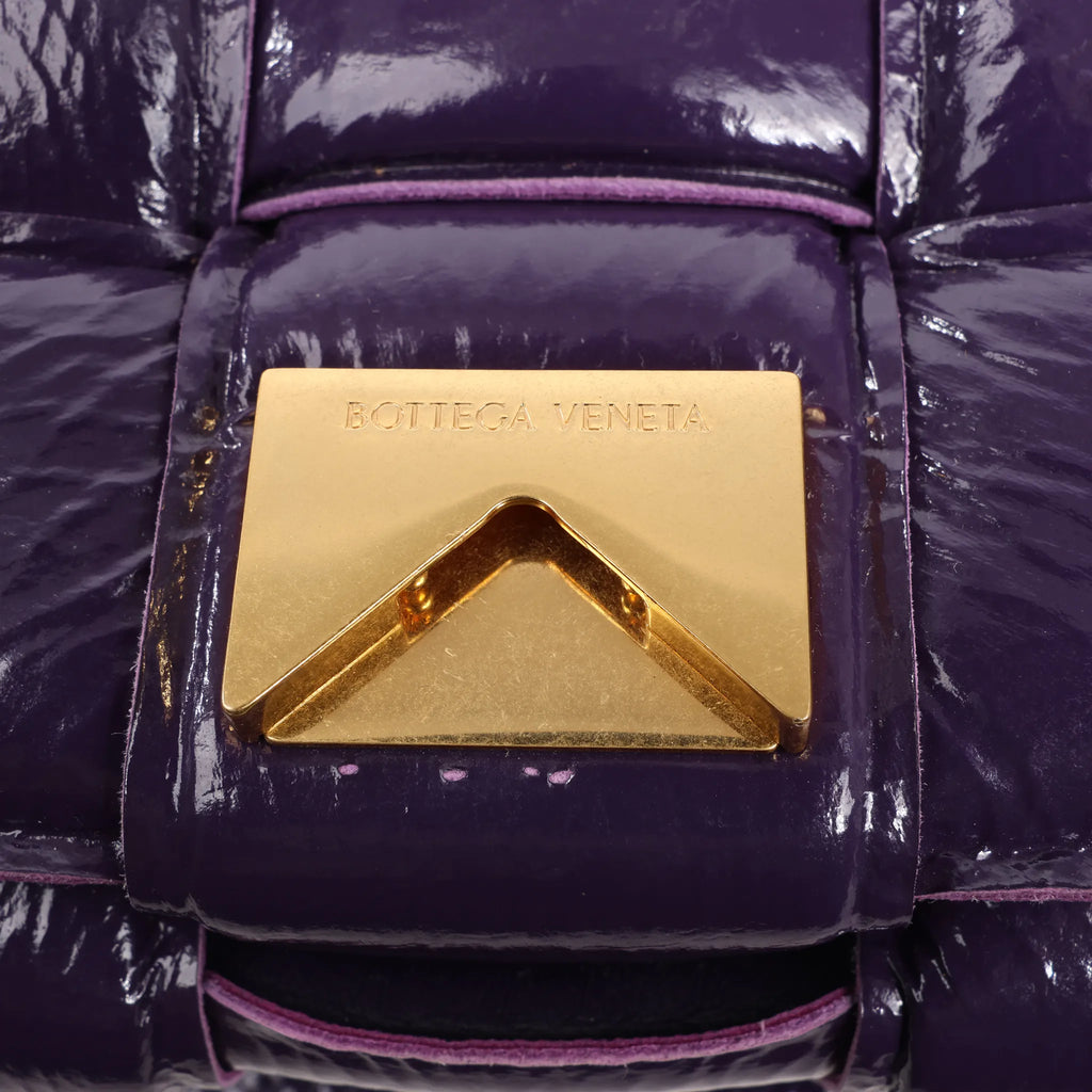 Bottega Veneta Padded Cassette Maxi Intrecciato Leather Shoulder Bag in Purple