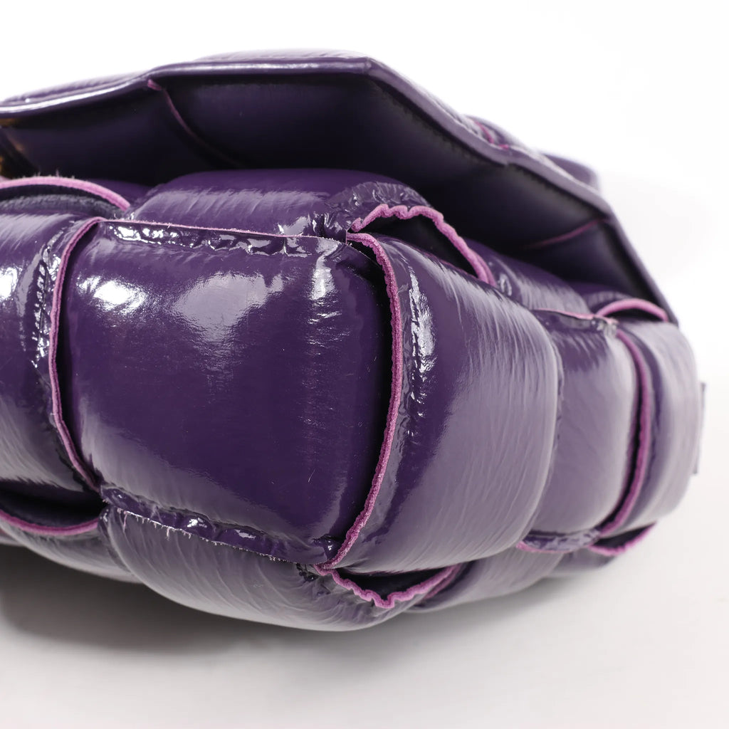 Bottega Veneta Padded Cassette Maxi Intrecciato Leather Shoulder Bag in Purple