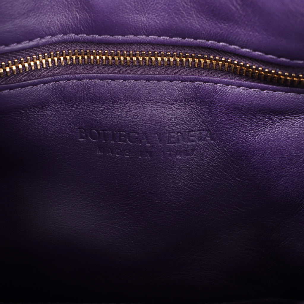 Bottega Veneta Padded Cassette Maxi Intrecciato Leather Shoulder Bag in Purple