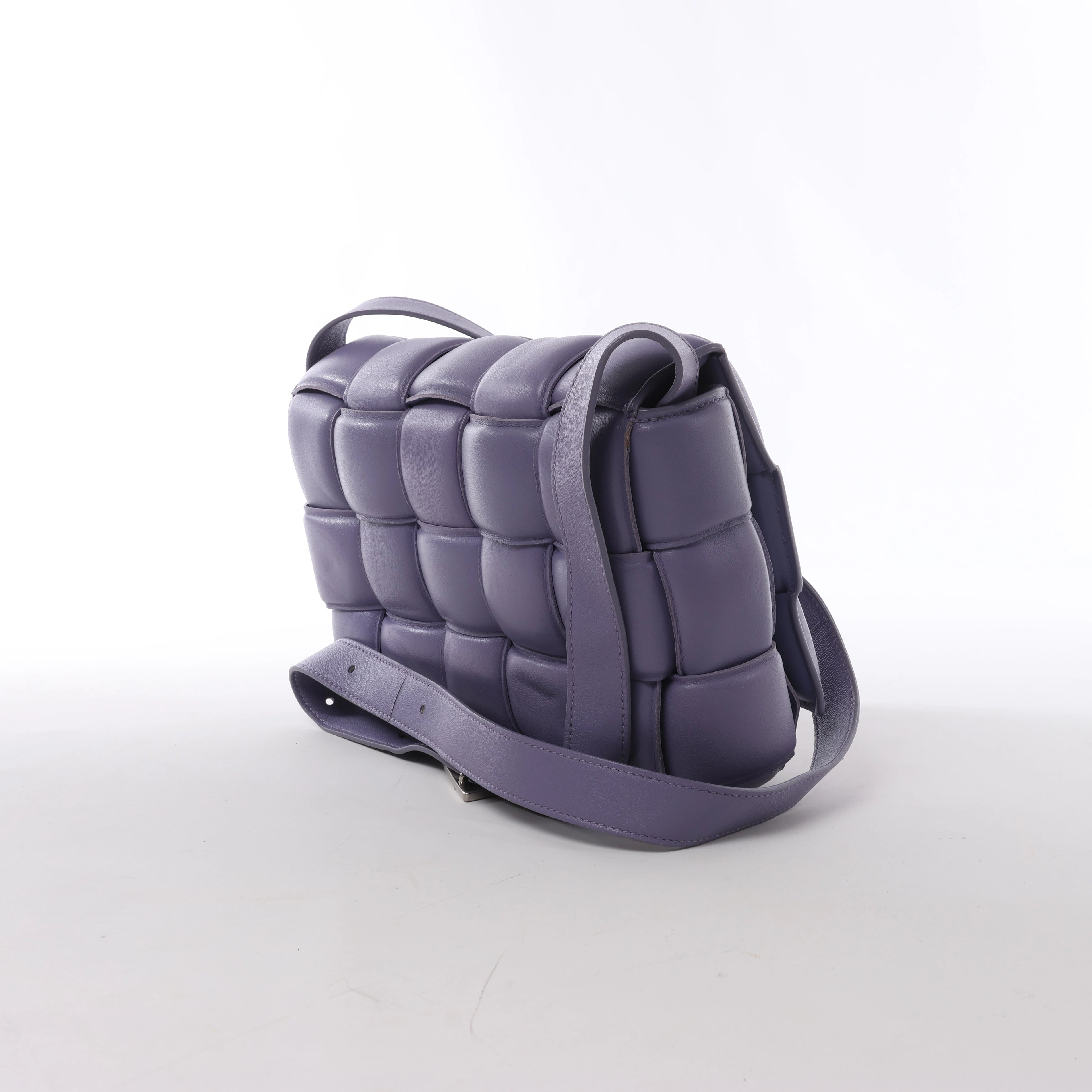 Bolso de hombro de cuero Intrecciato Bottega Veneta en rosa