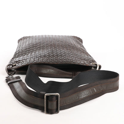 Bottega Veneta VN Intrecciato Umhängetasche in Braun