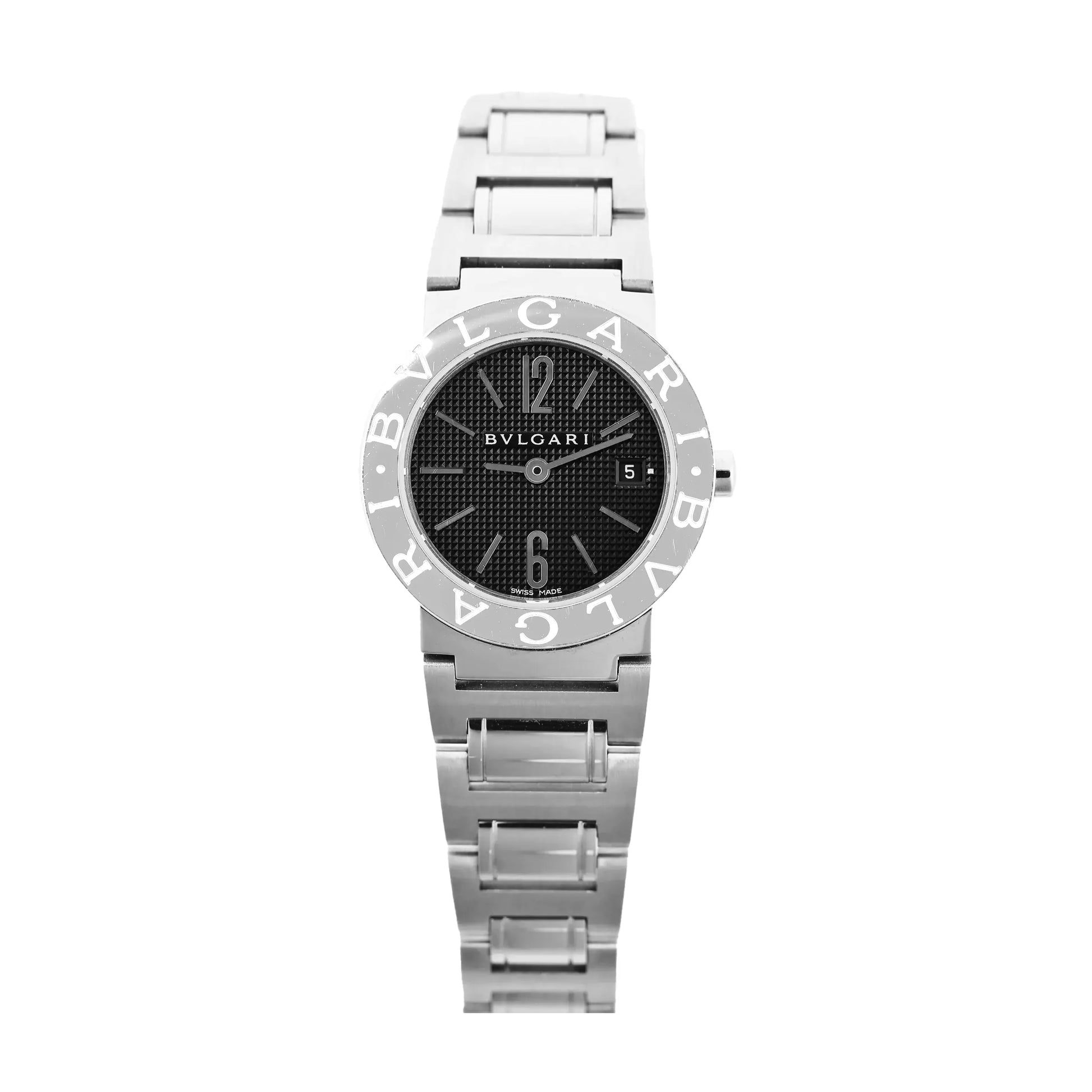 Bvlgari BB26SS D395848 quartz watch with black textured dial, date window at 3 o’clock, stainless steel case and bracelet, and engraved BVLGARI bezel, displayed on a white background.