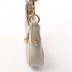 Bolso de hombro con cadena de charol BVLGARI Serpenti Forever en color naranja