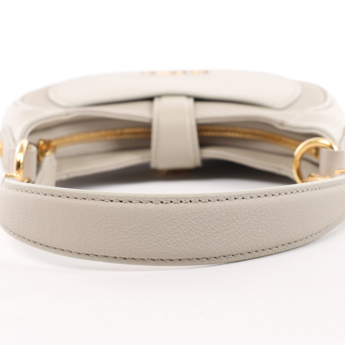 Bolso de hombro con cadena de charol BVLGARI Serpenti Forever en color naranja