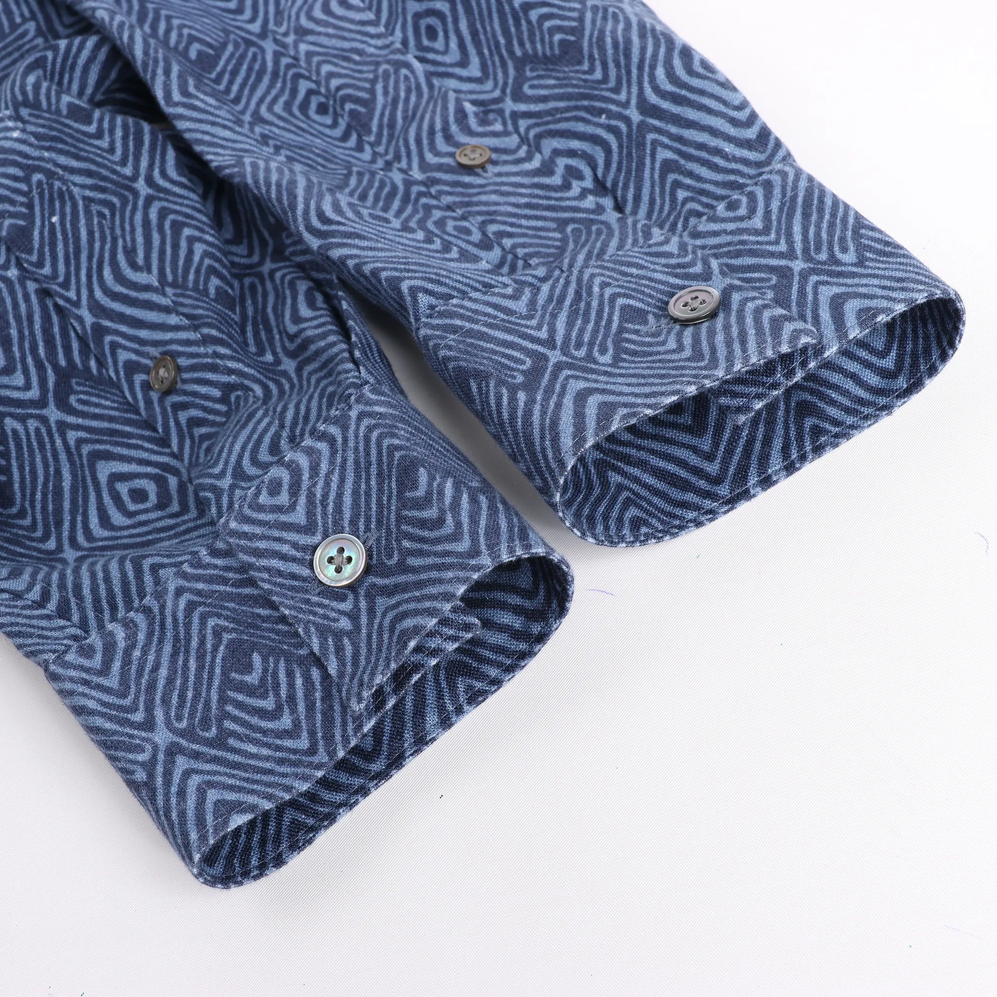 CC Collection Corneliani Dark Blue Patterned Shirt, Size 40 IT