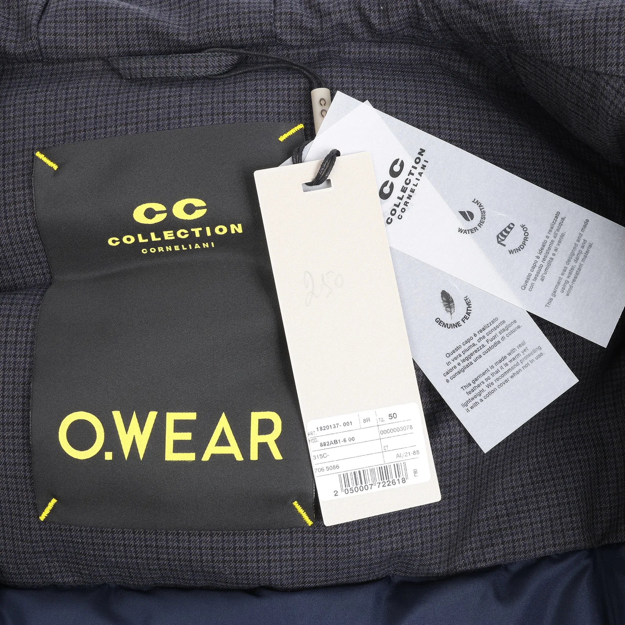 CC Collection Corneliani Down Quilted Puffer Coat in Black, Size 50 IT