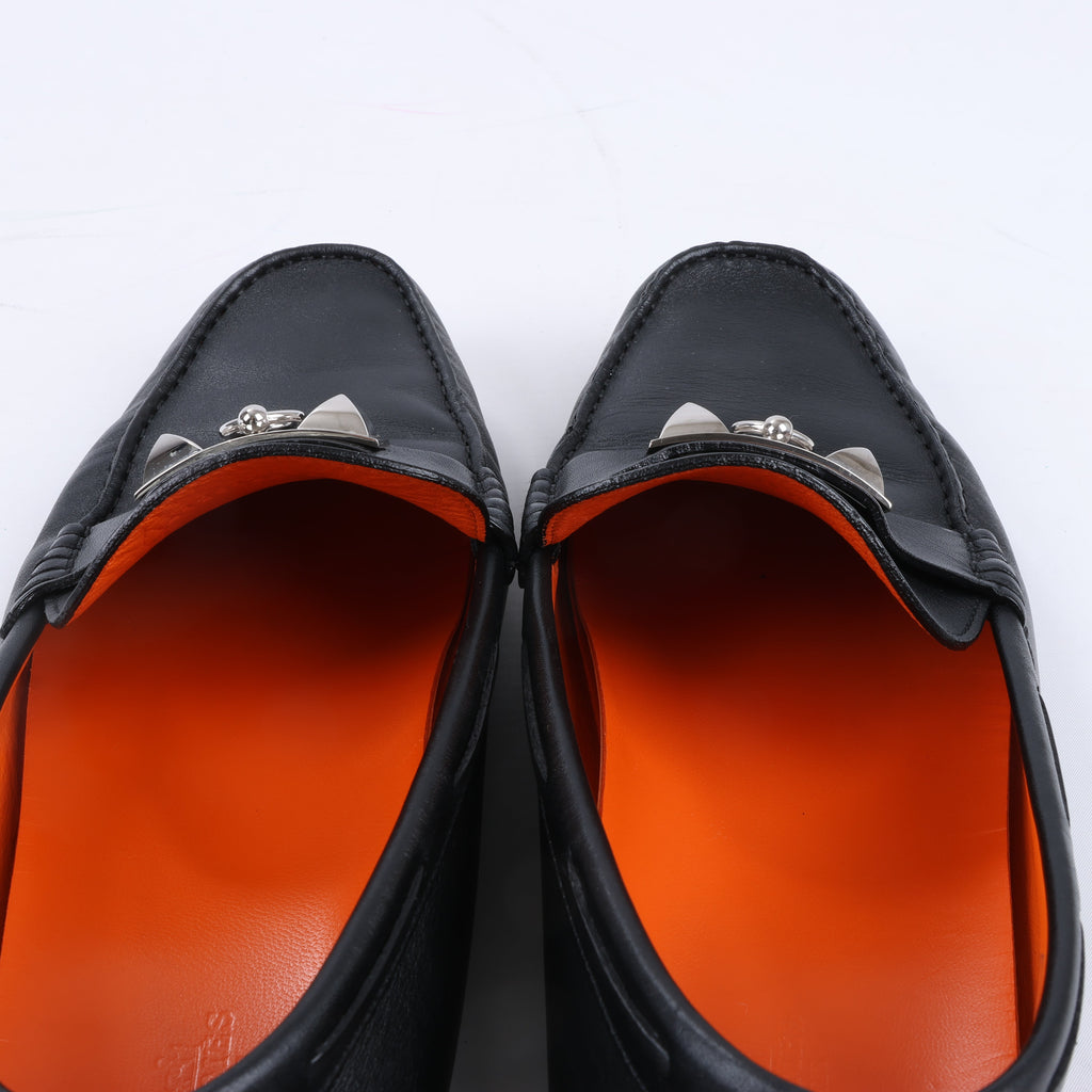 HERMES Irving Leather Driving Moccasins in Black Collier de Chien for Men, Size 42 EU