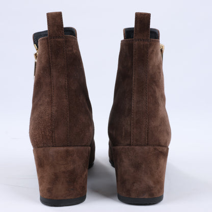 Roger Vivier Suede Boots in Brown, Size 39 EU