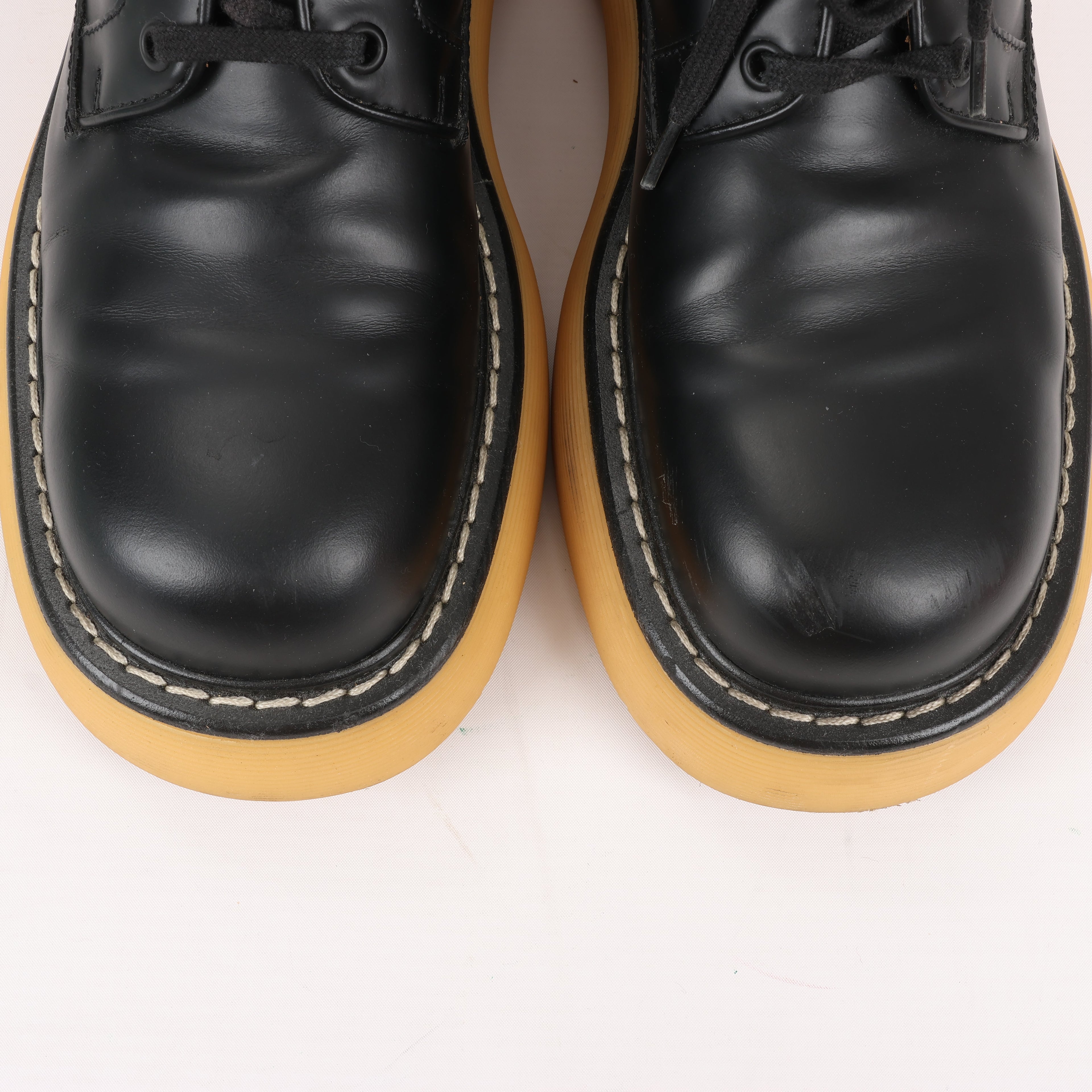 Bottega Veneta The Bounce Leather Short Boots in Black x Mustard, Size 39 EU