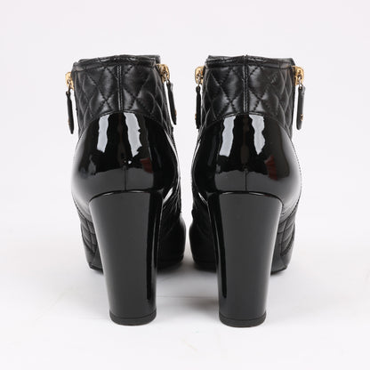 CHANEL Coco Mark Matelasse Leather & Patent Short Boots in Black G33028, Size 38 EU