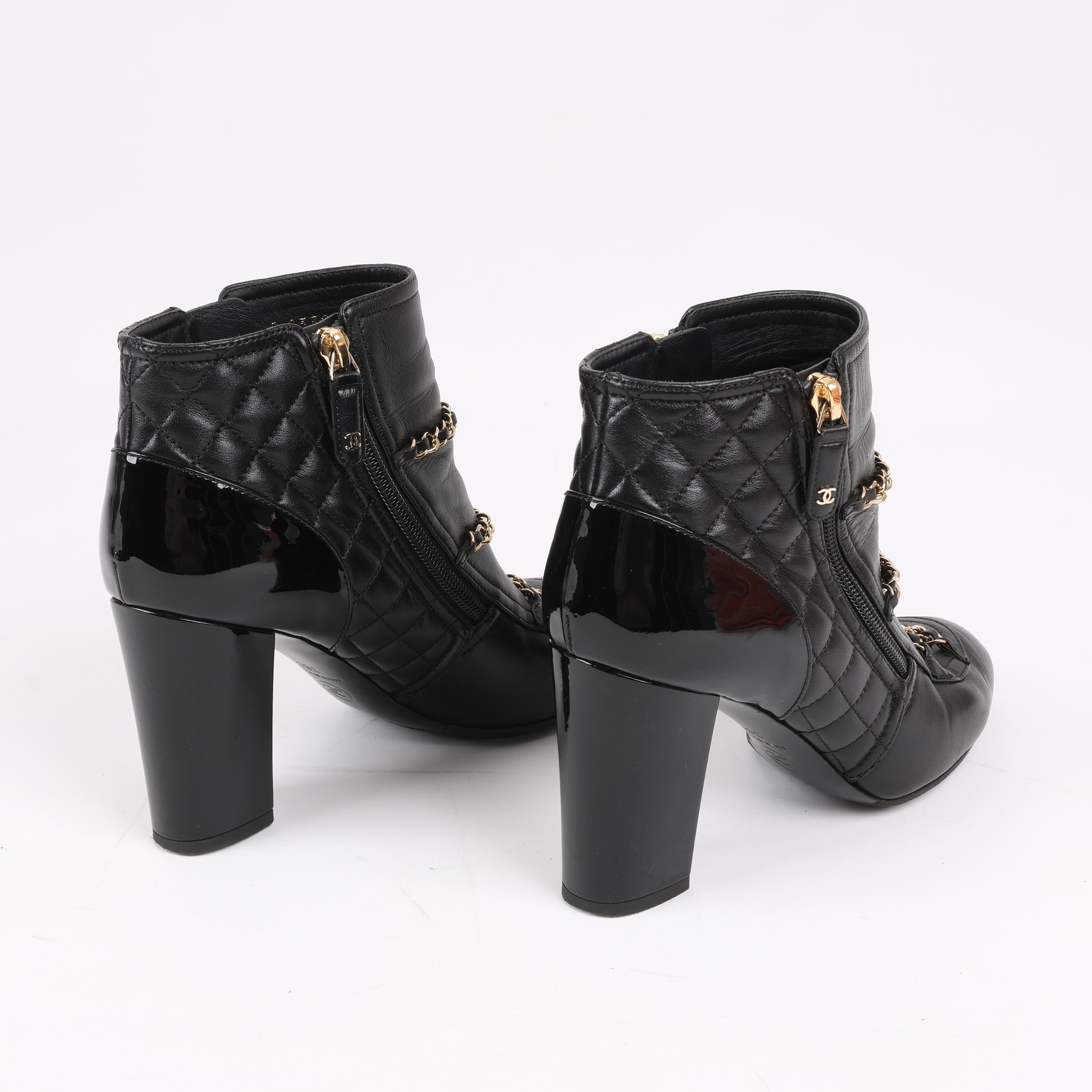 CHANEL Coco Mark Matelasse Leather & Patent Short Boots in Black G33028, Size 38 EU