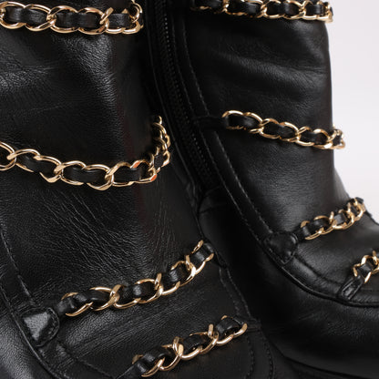 Bottines courtes Chanel Coco Mark en cuir matelassé et verni, noires, G33028, pointure 38