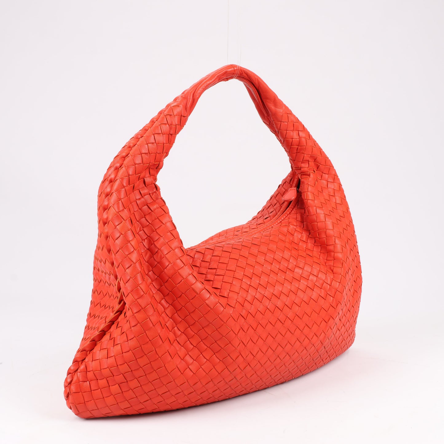 Bottega Veneta Intrecciato Hobo Leather Shoulder Bag in Red