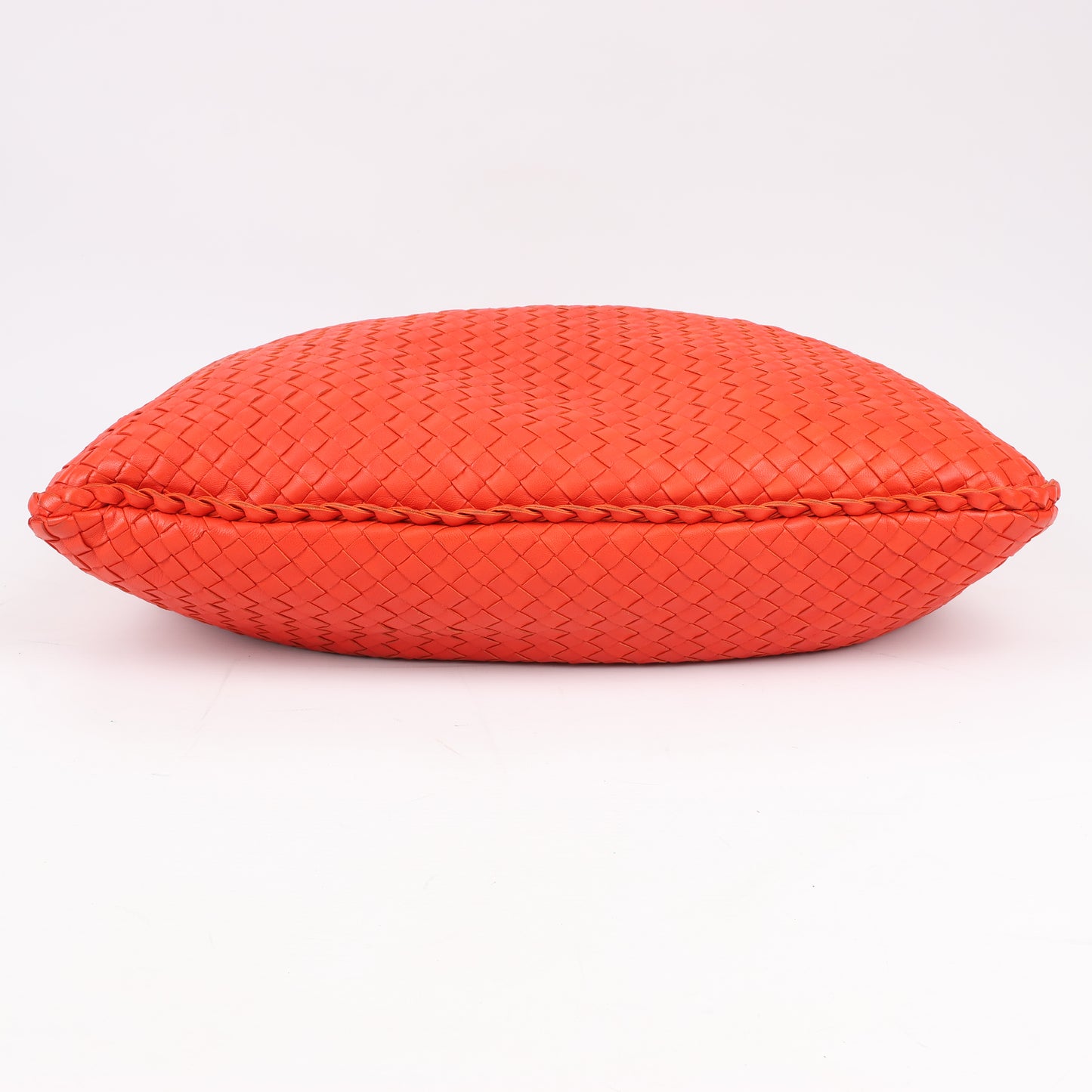 Bottega Veneta Intrecciato Hobo Sac à bandoulière en cuir rouge