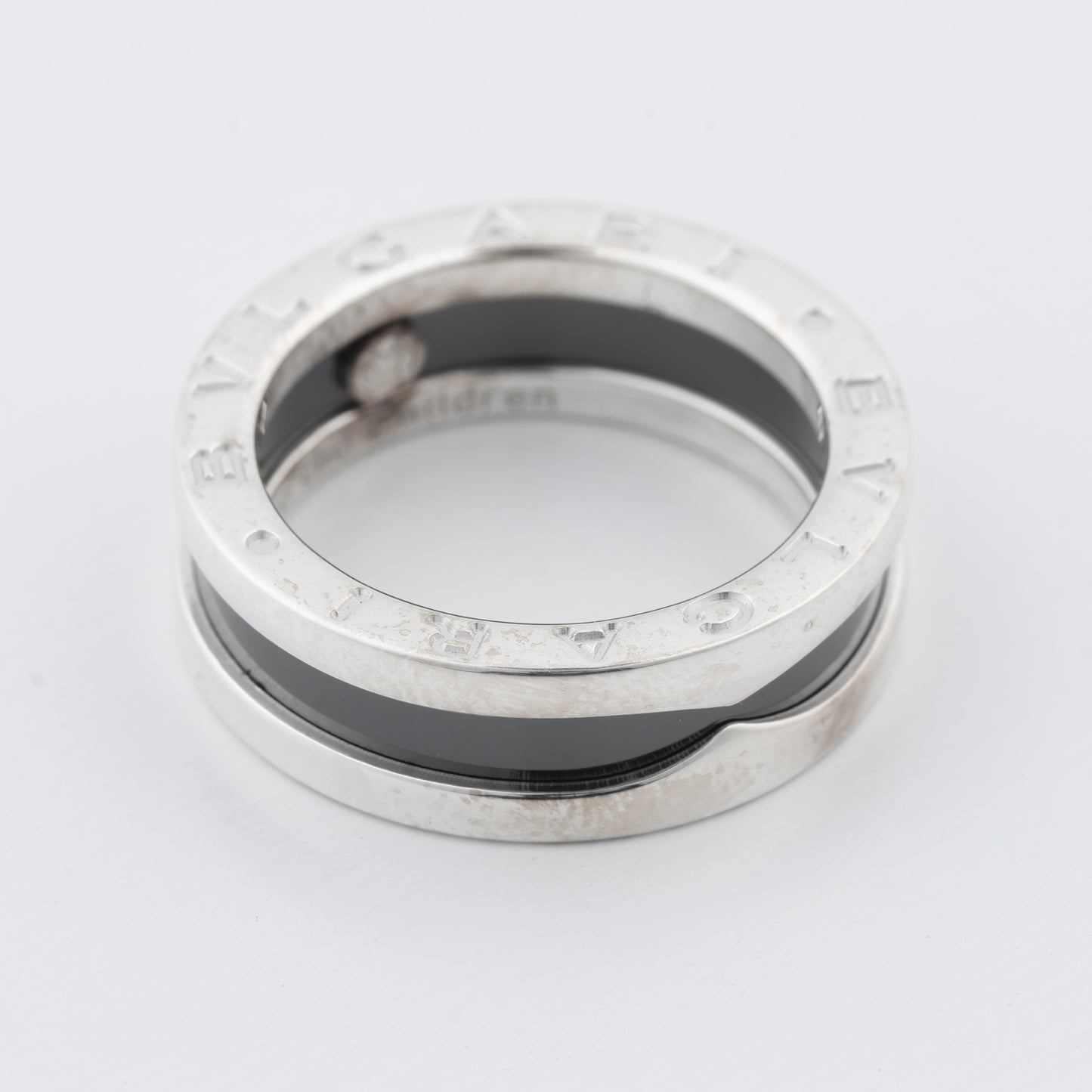 Bague caritative Bvlgari B.Zero 1 « Save the Children » en argent 925 et céramique, 6,2 g, noire et argent, taille 52 UE