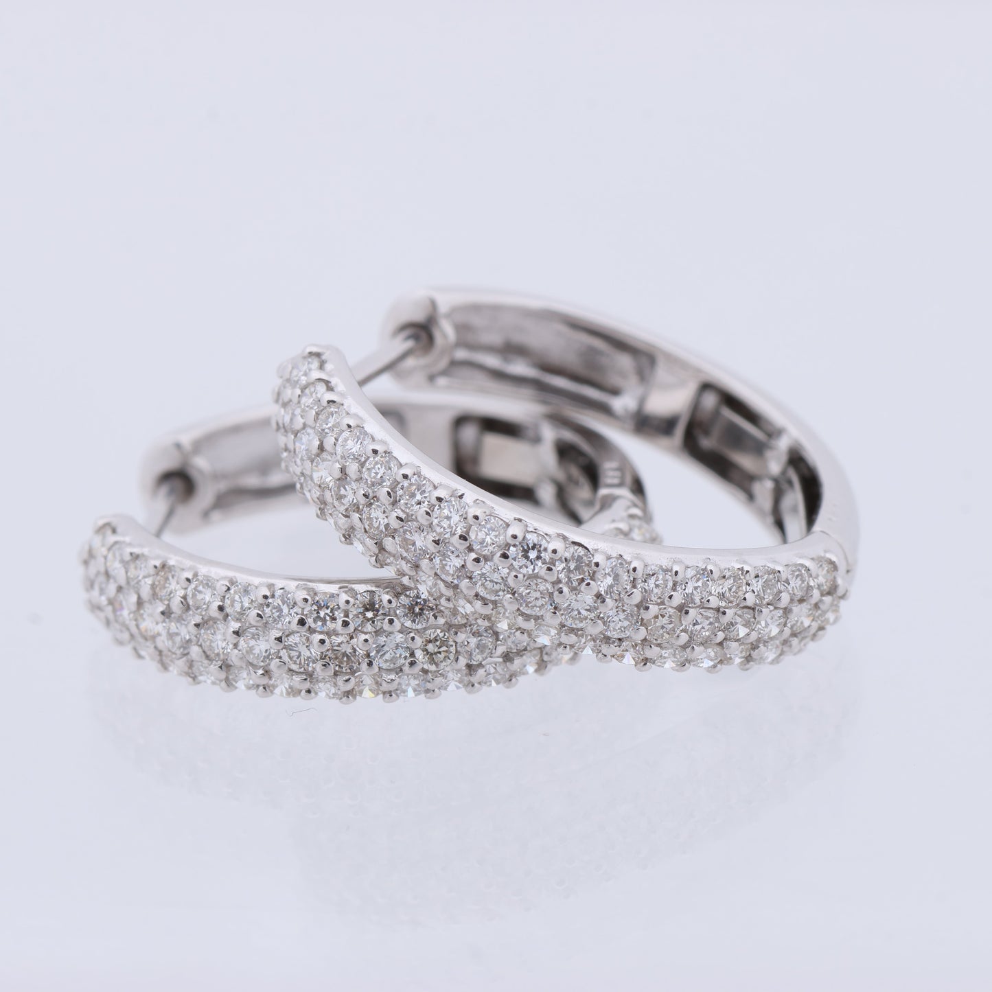 Non Signe / Unsigned Diamond Earrings K18WG 4.4g 1.0 ct