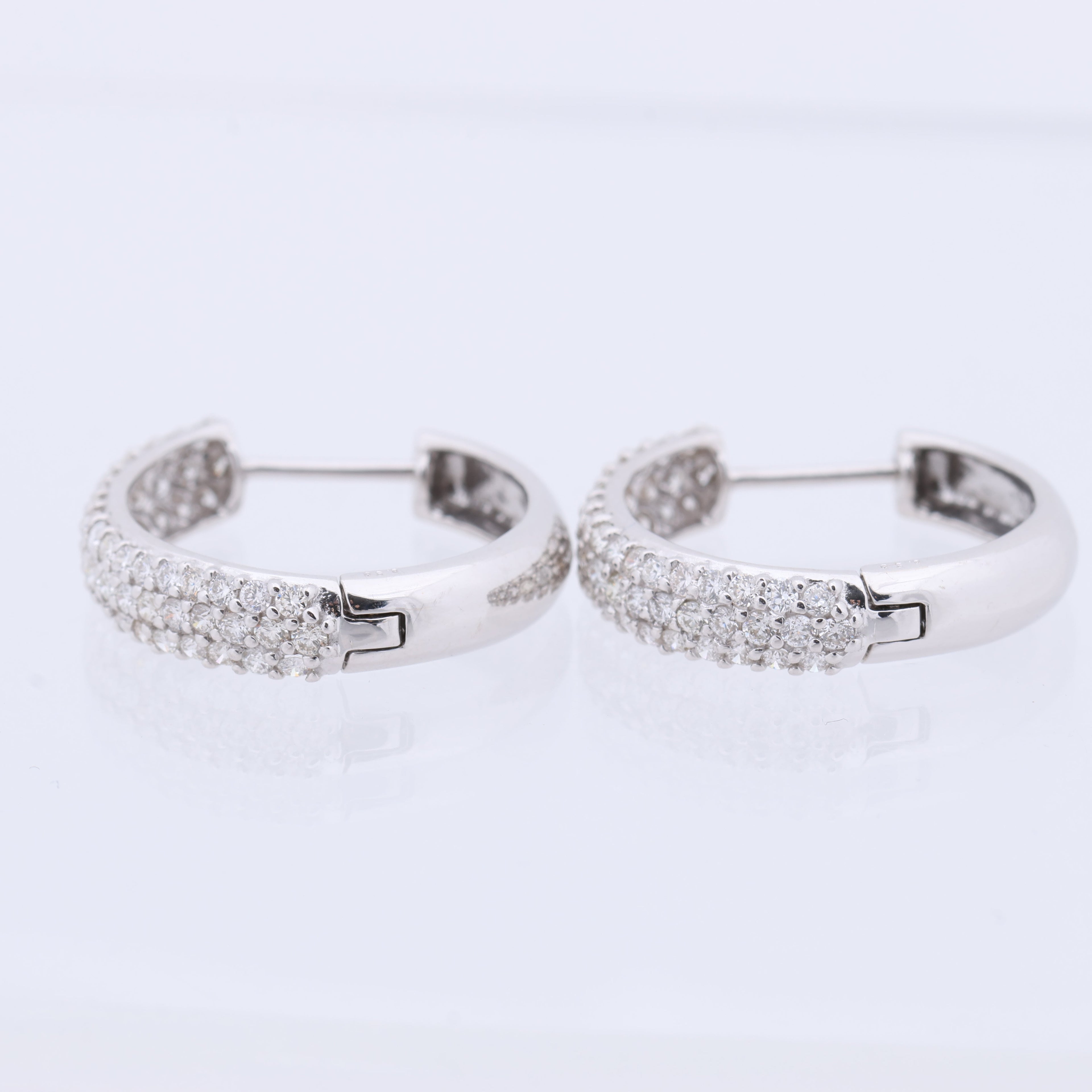 Non Signe / Unsigned Diamond Earrings K18WG 4.4g 1.0 ct