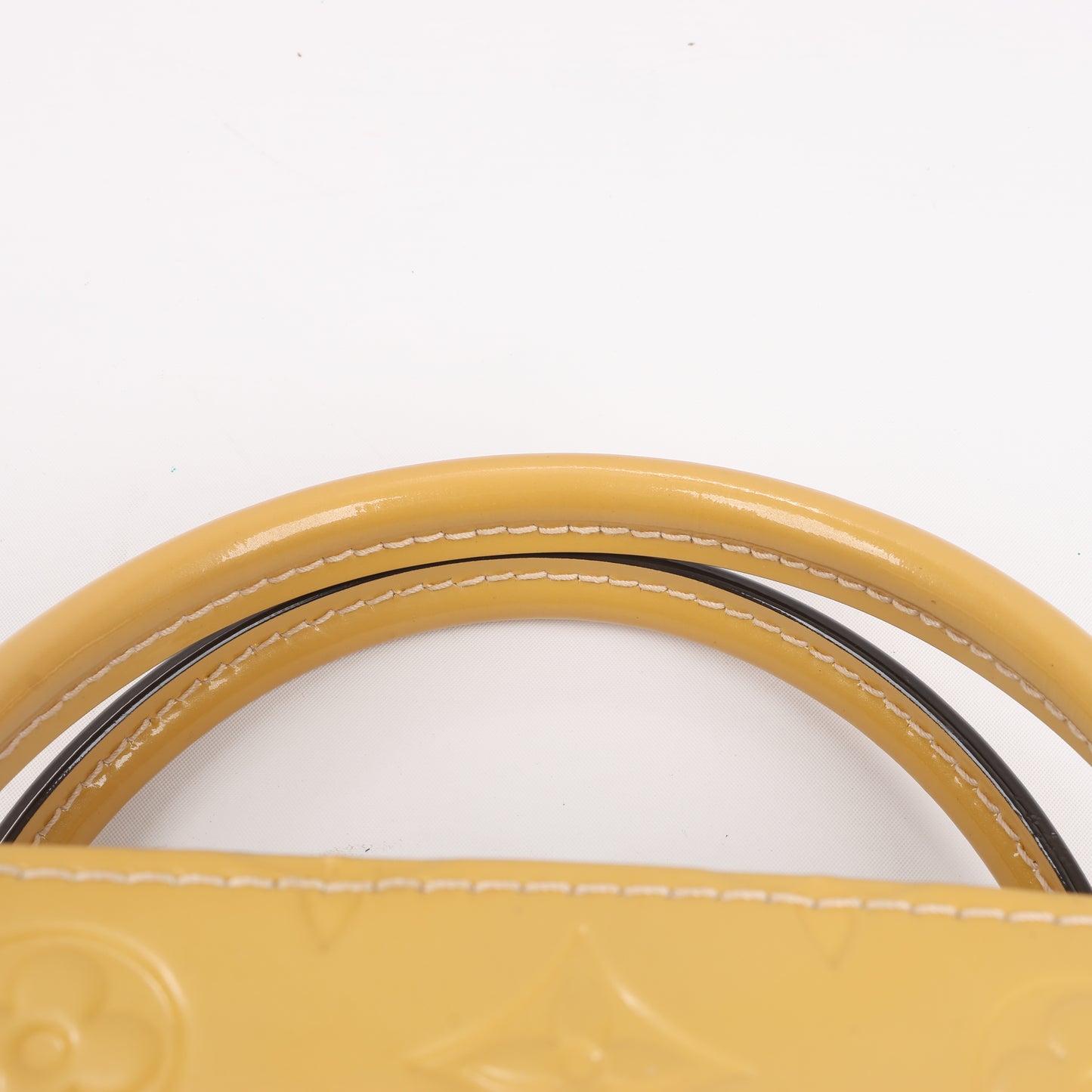 Sac à main Louis Vuitton Monogram Vernis Montaigne MM en jaune M50169