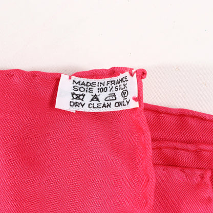 Hermès Carré 90 „HUACA PIRU“ Seidentaschentuch in Rosa