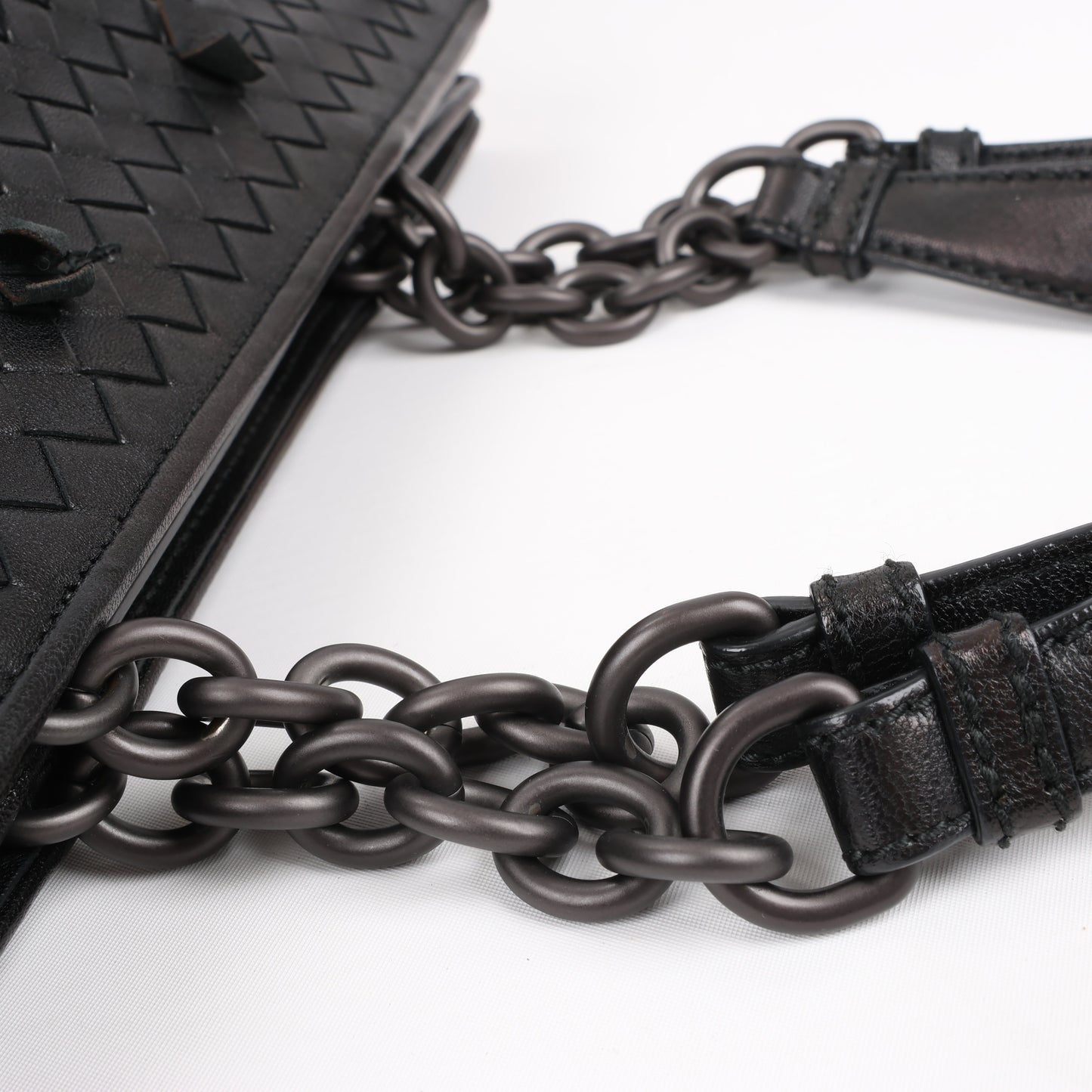 Bottega Veneta Intrecciato Leather Shoulder Bag in Black