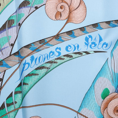 Hermès Carré 90 "PLUMES EN FETE" Foulard 100% Soie en Bleu