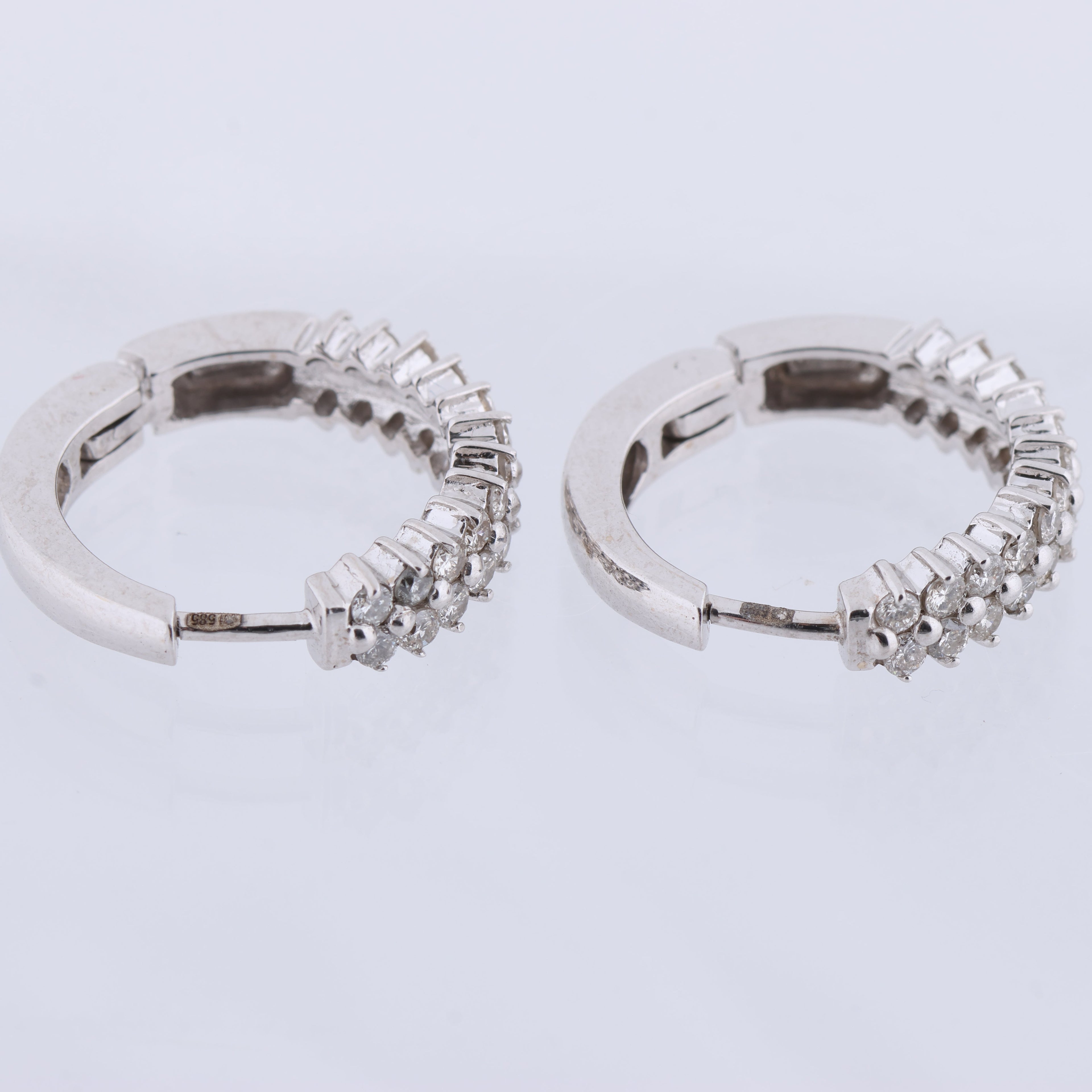 Non Signe / Unsigned Diamond Earrings K18WG 6.5g 0.50/0.50 ct