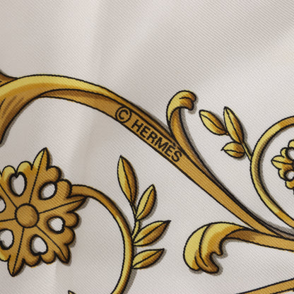 Hermès Carré 90 "LA PROMENADE DE LONGCHAMPS" Foulard 100% Soie en Écru