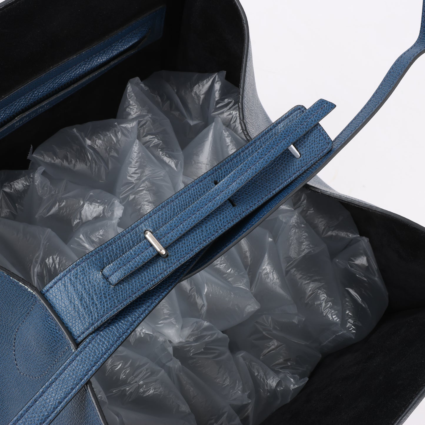 CELINE Luggage Phantom Medium Grained Leather Handbag in Navy Blue