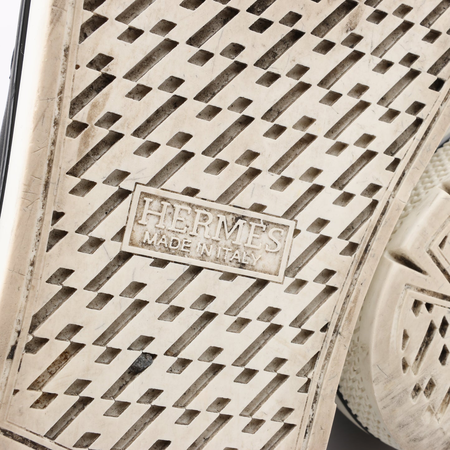 Hermès Leather High-Top Side Zip Sneakers in Black, Size 42 EU 182355ZH