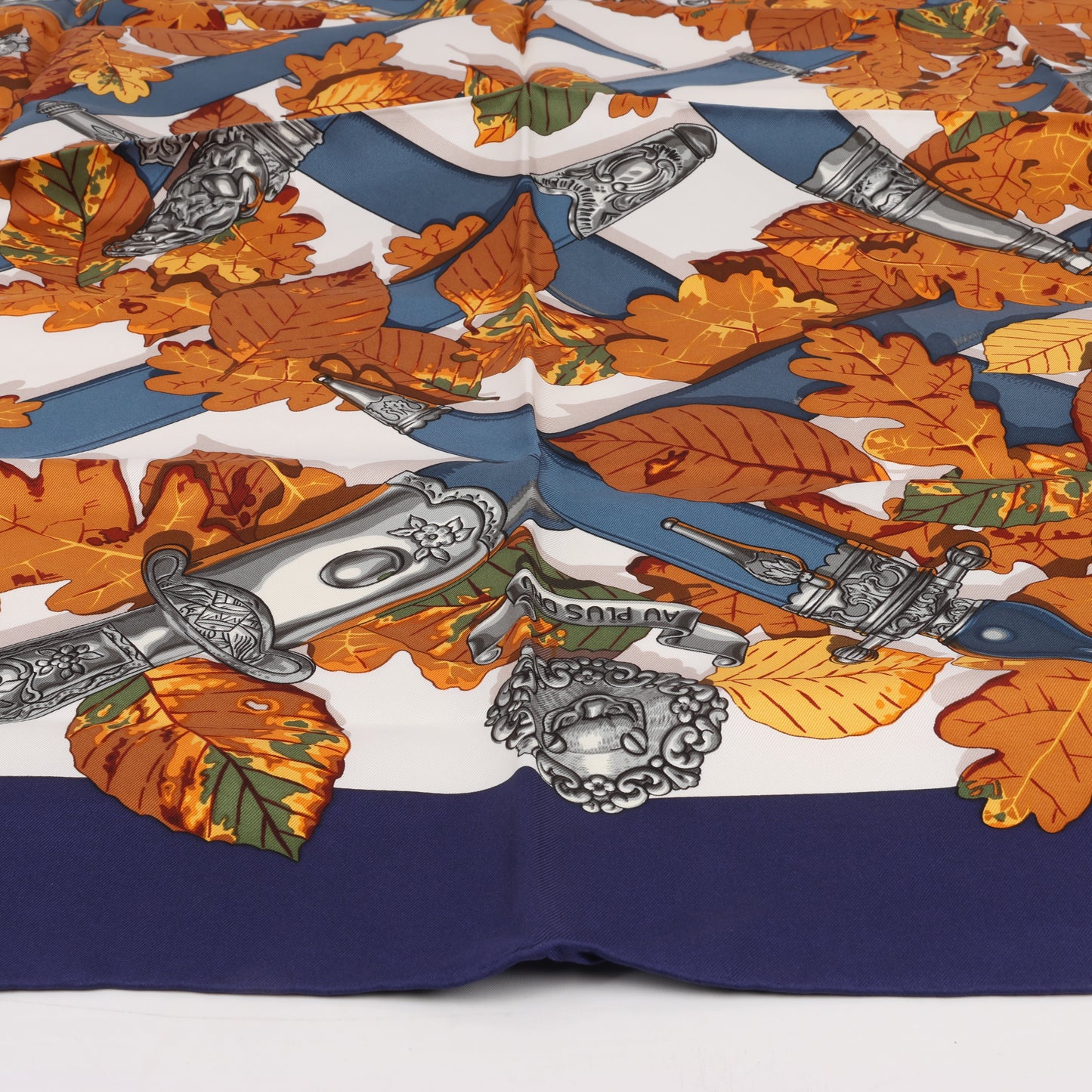 Hermès Carré 90 "AU PLUS DRU" Silk handkerchief in Navy Blue