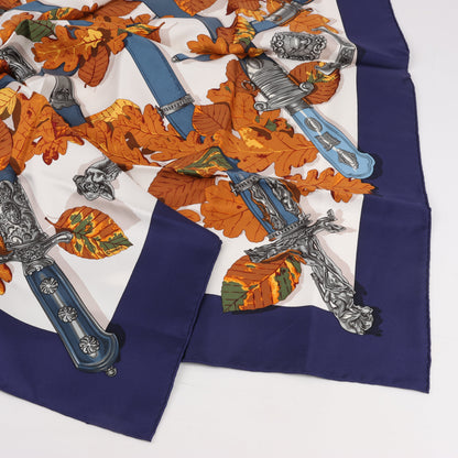 Hermès Carré 90 "AU PLUS DRU" Silk handkerchief in Navy Blue