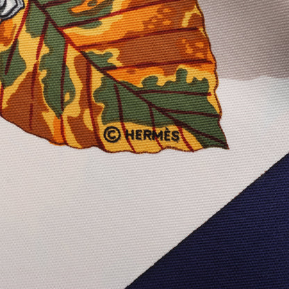 Hermès Carré 90 "AU PLUS DRU" Silk handkerchief in Navy Blue
