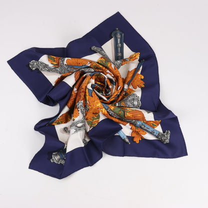 Hermès Carré 90 "AU PLUS DRU" Silk handkerchief in Navy Blue