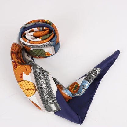 Hermès Carré 90 "AU PLUS DRU" Silk handkerchief in Navy Blue