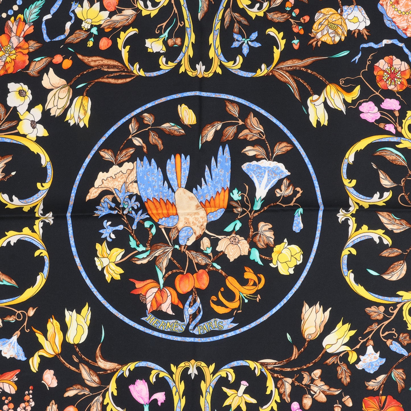 Hermès Carré 90 "PIERRES d'ORIENT et d'OCCIDENT" Foulard 100% Soie en Noir x Vert