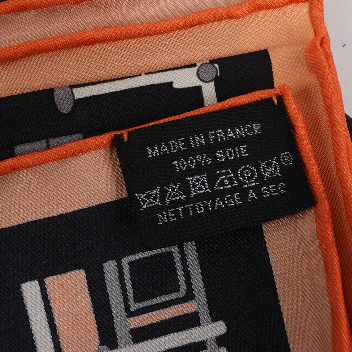 Carré Hermès Carré 90 « Complication équestre » 100 % soie noir