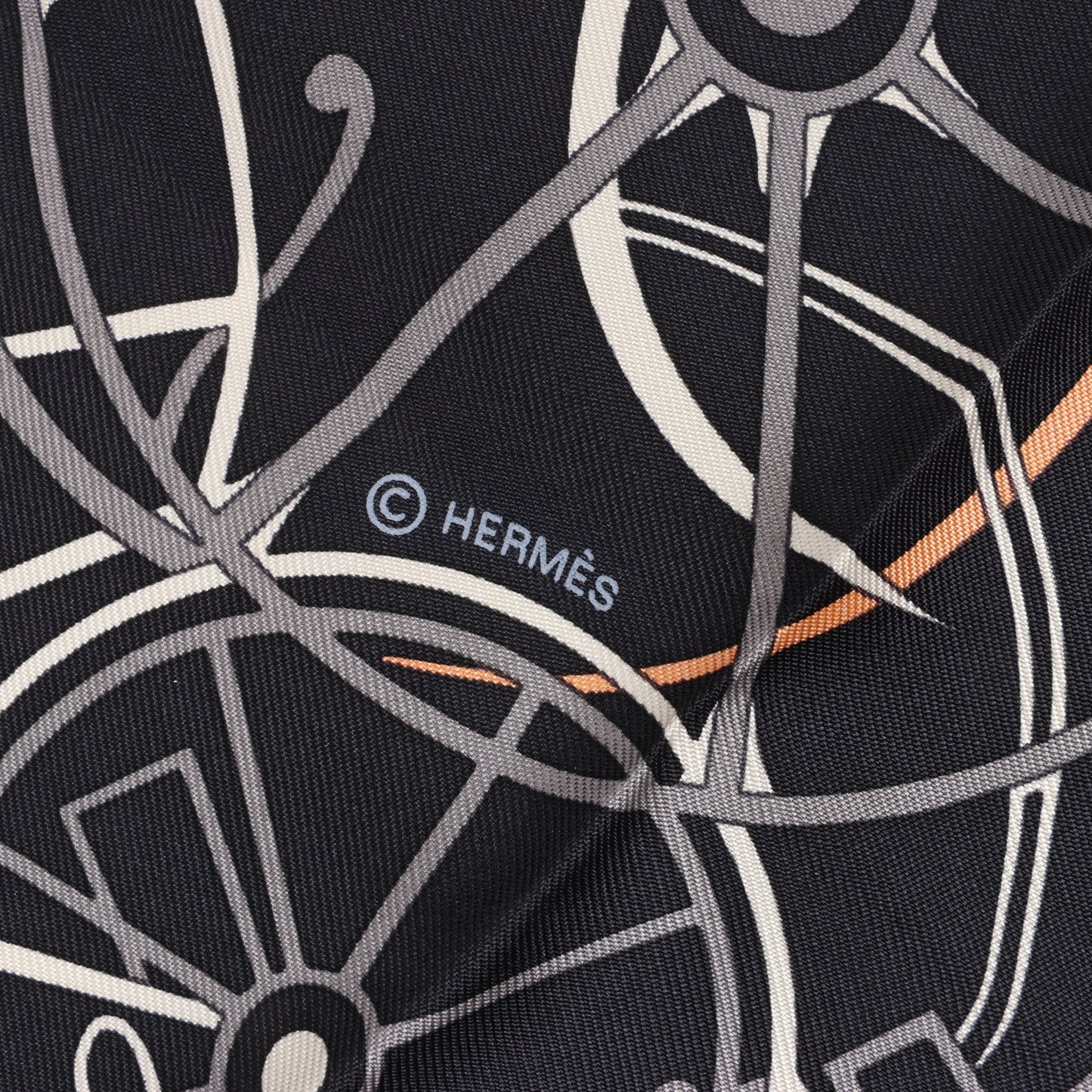 Carré Hermès Carré 90 « Complication équestre » 100 % soie noir