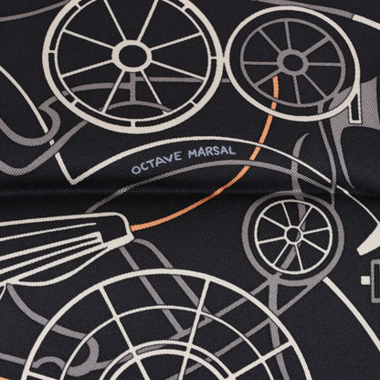 Carré Hermès Carré 90 « Complication équestre » 100 % soie noir