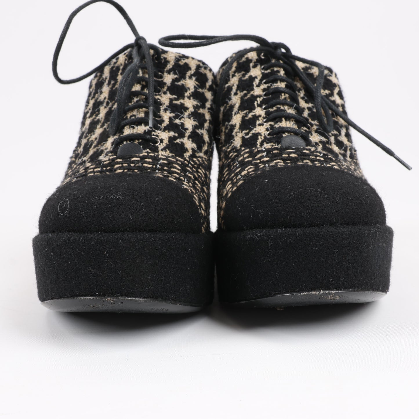 CHANEL Coco Tweed Felt Mark Leather x Fabric Boots G31378 in Black x Beige, Size 37 EU