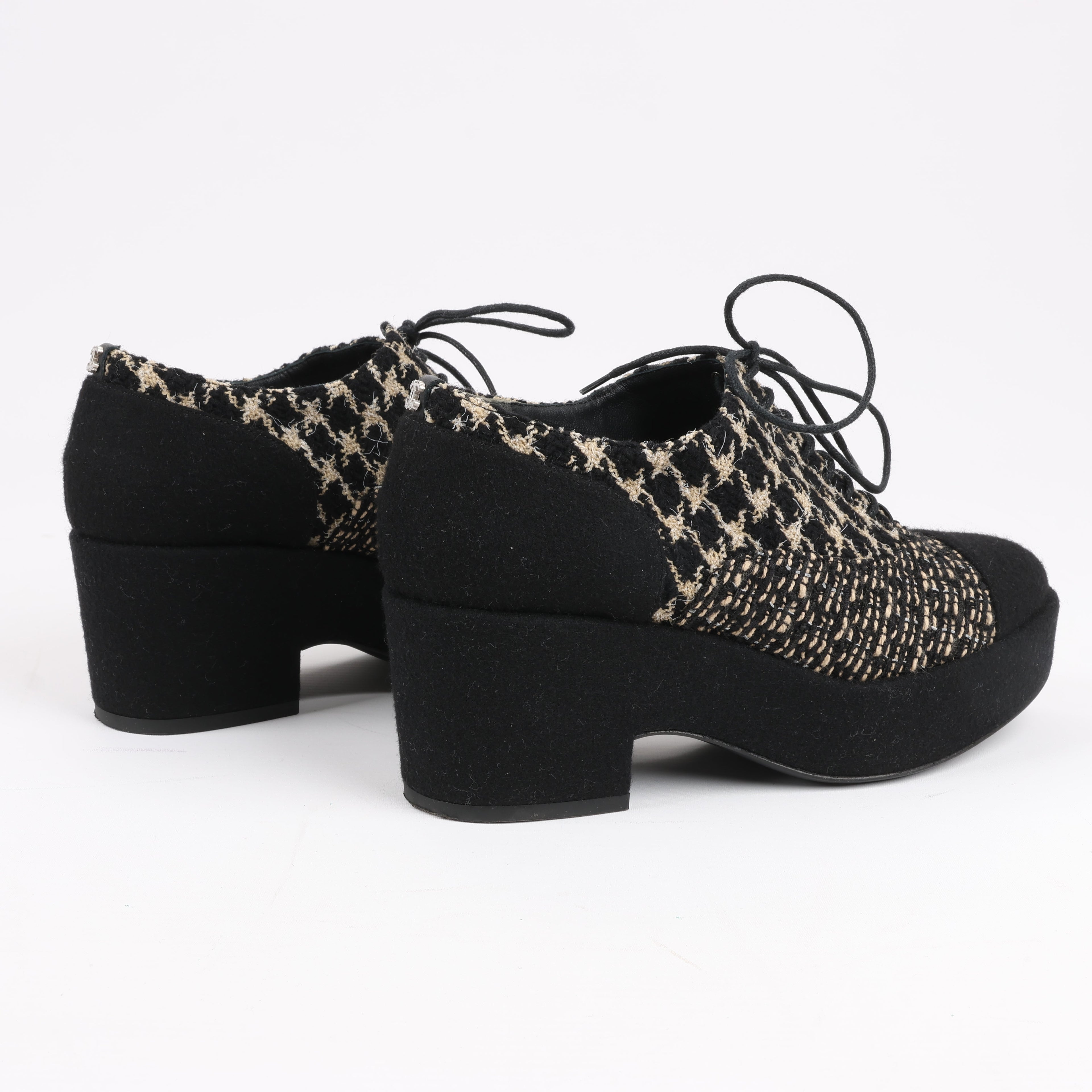 CHANEL Coco Tweed Felt Mark Leather x Fabric Boots G31378 in Black x Beige, Size 37 EU