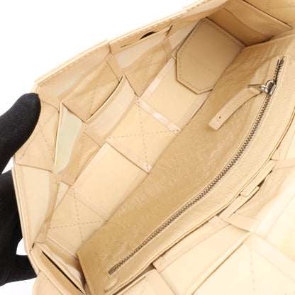 Bottega Veneta Maxi Intrecciato Kassetten-Umhängetasche aus Leder in Beige