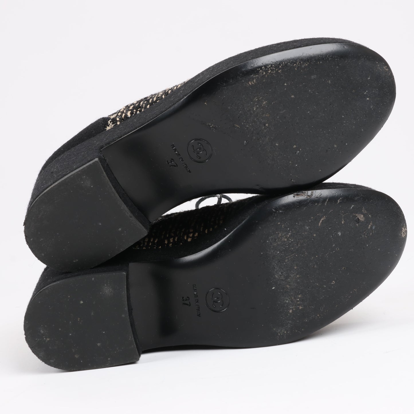 CHANEL Coco Tweed Felt Mark Leather x Fabric Boots G31378 in Black x Beige, Size 37 EU