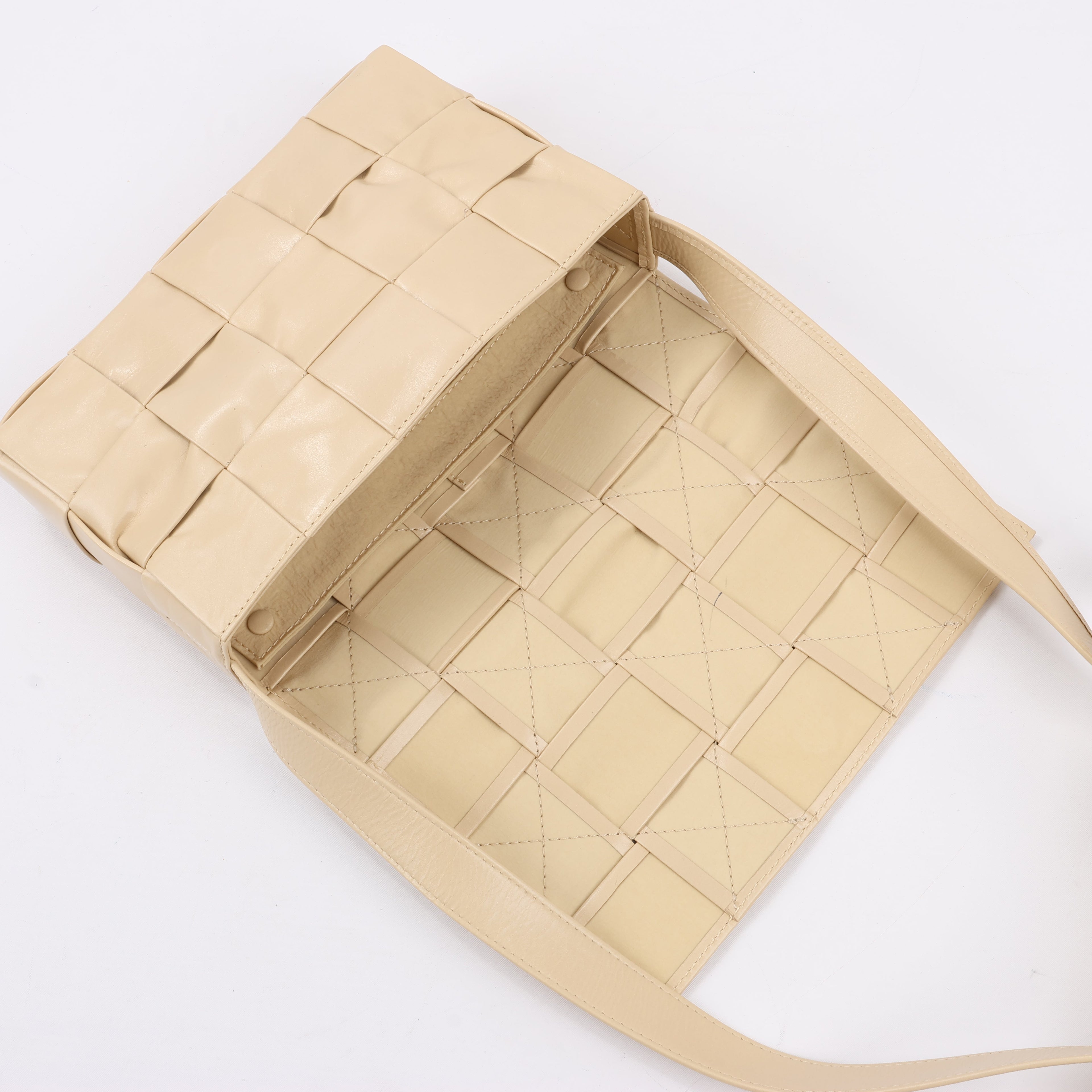Bottega Veneta Maxi Intrecciato Cassette Leather Shoulder Bag in Beige